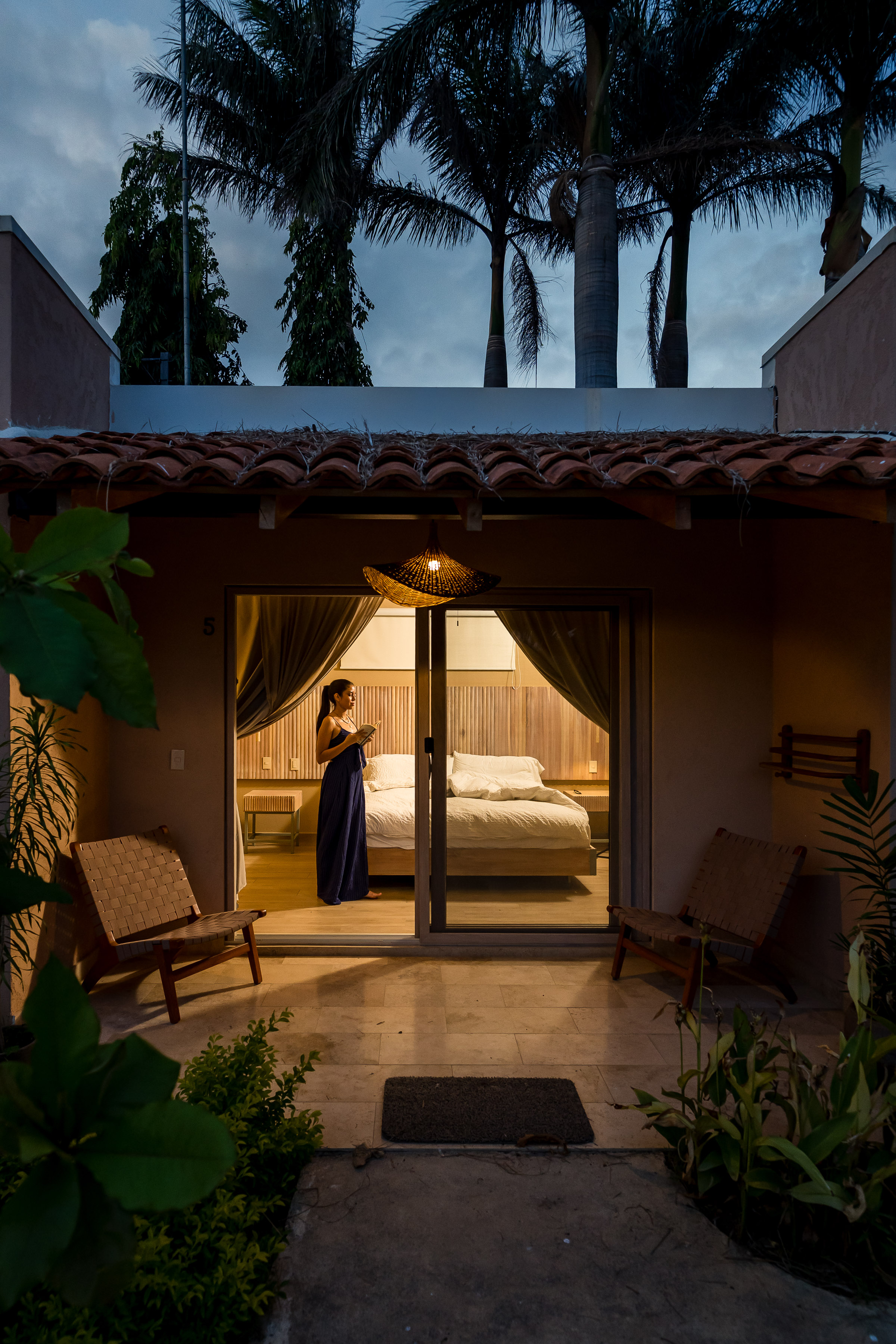 Habitación de Casa Nära al atardecer
